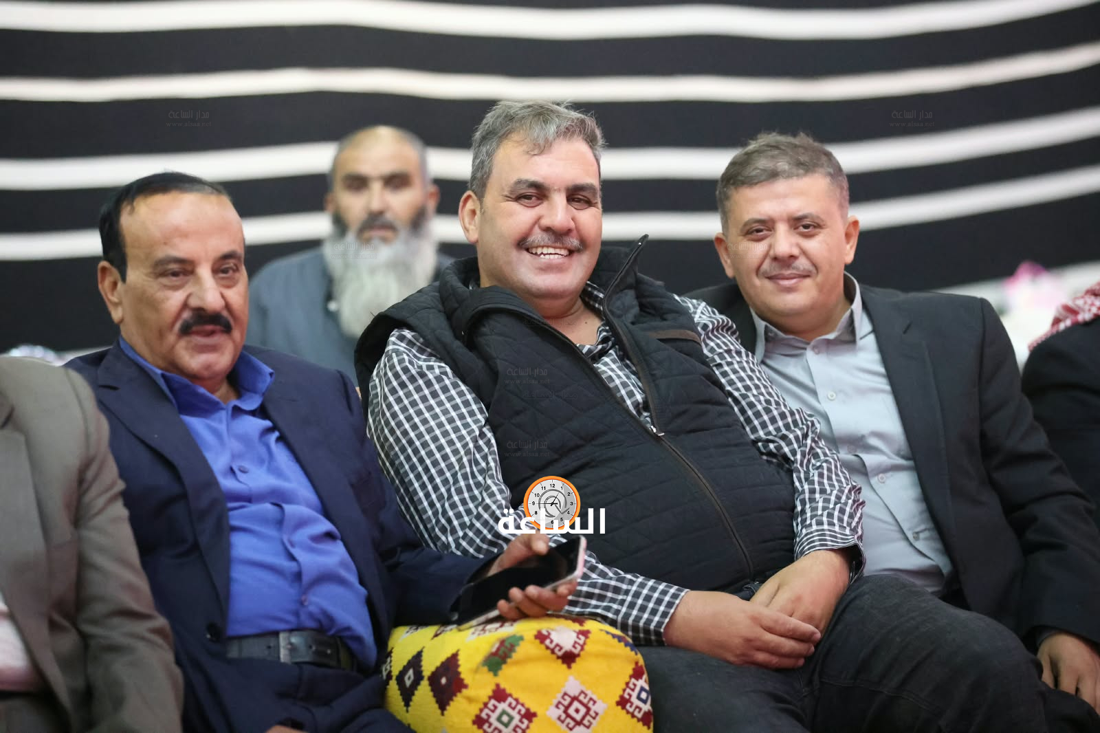 Madar Al-Saa Images 0.897218088206372
