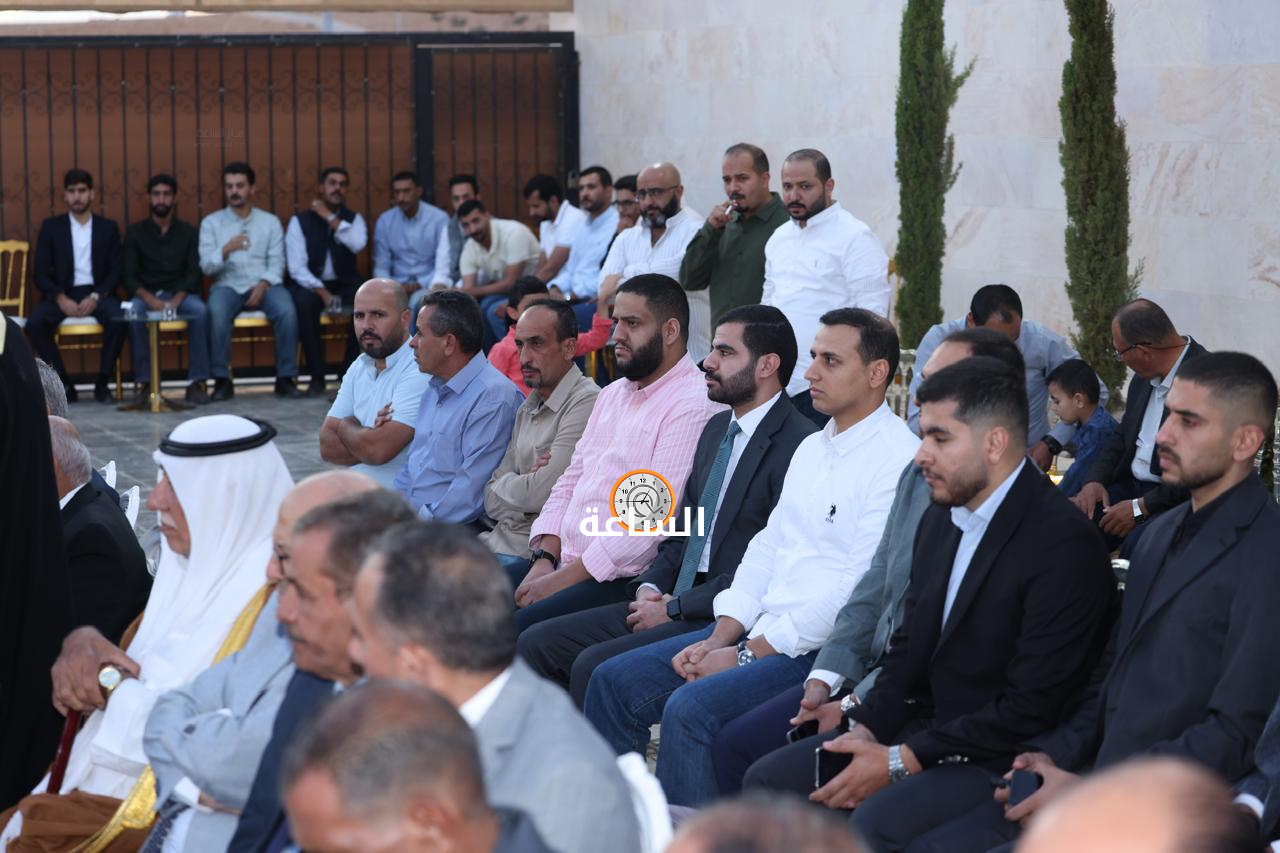 Madar Al-Saa Images 0.465758739596819