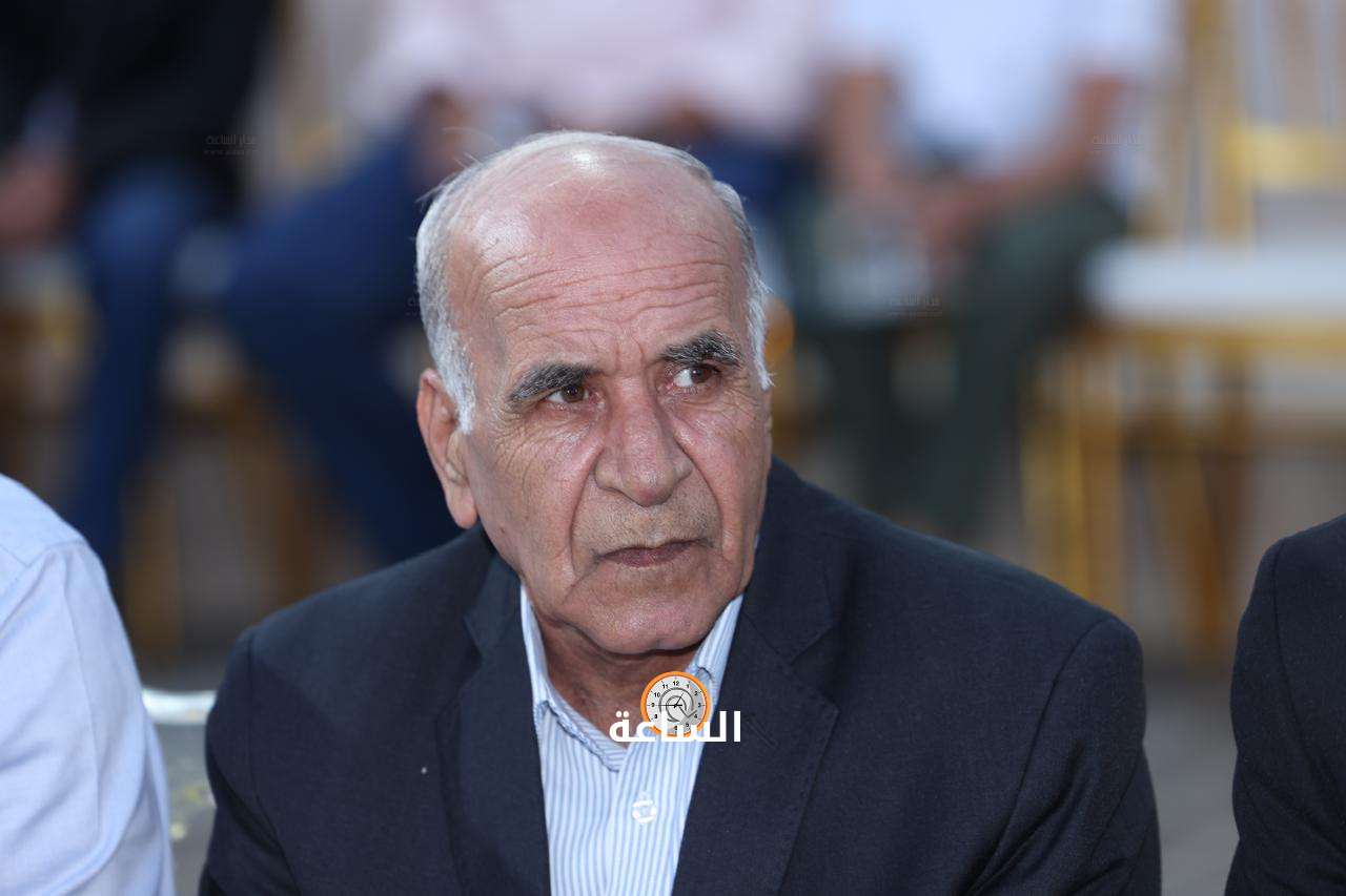 Madar Al-Saa Images 0.38742471223584685
