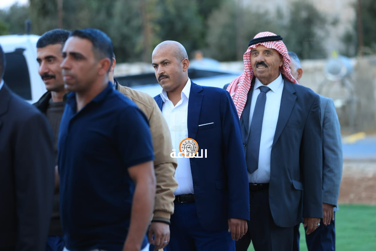 Madar Al-Saa Images 0.4321853575451935