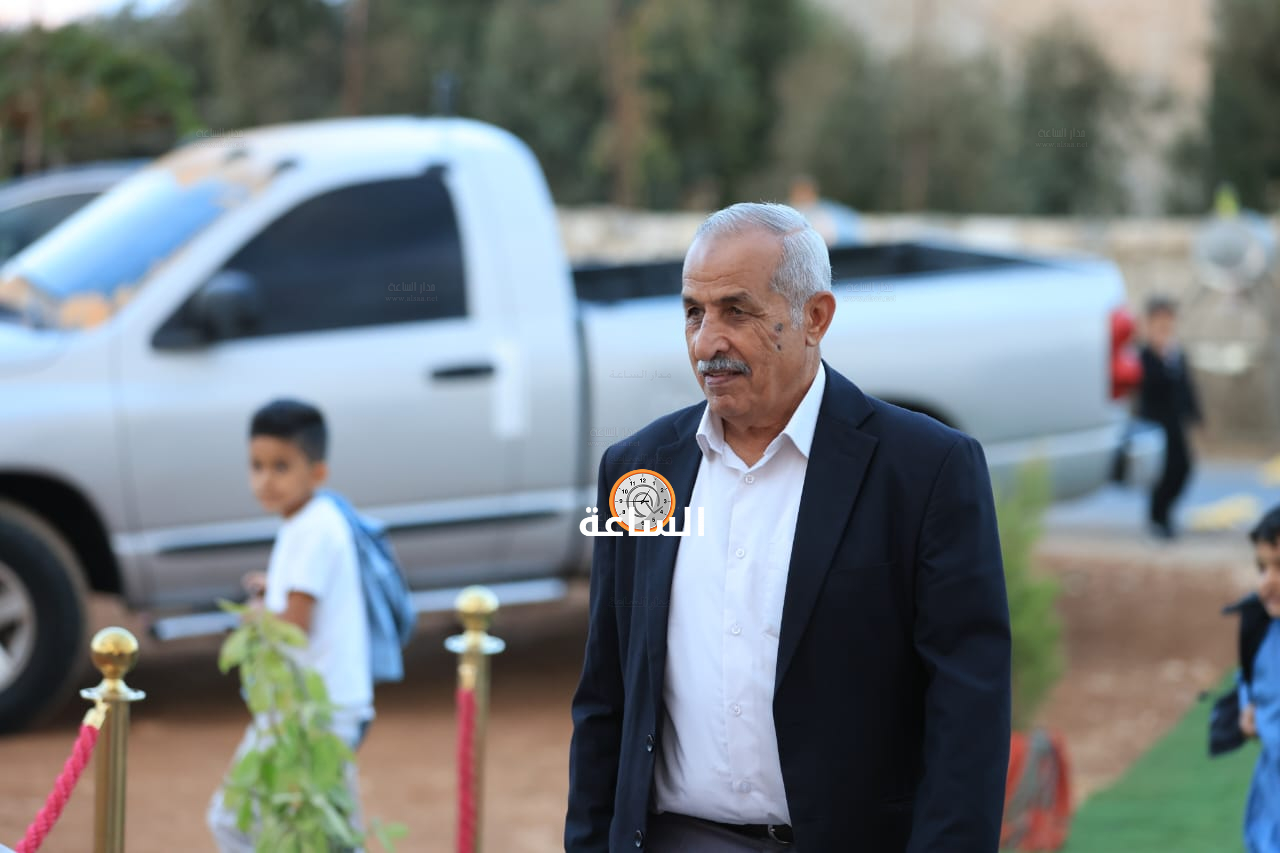Madar Al-Saa Images 0.727900896969101