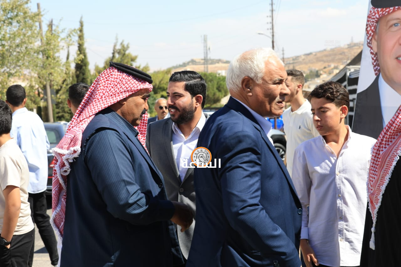 Madar Al-Saa Images 0.7860706930874508