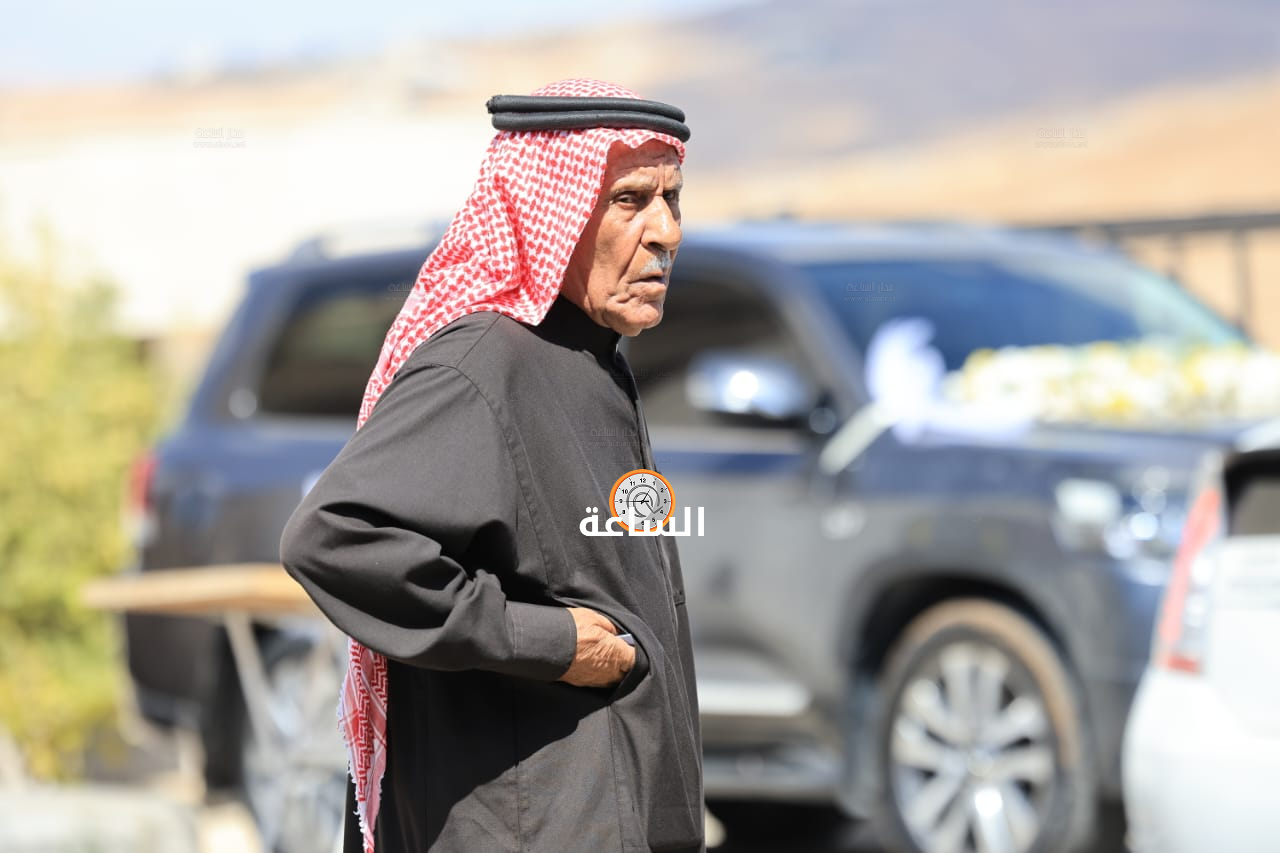 Madar Al-Saa Images 0.748602322323671