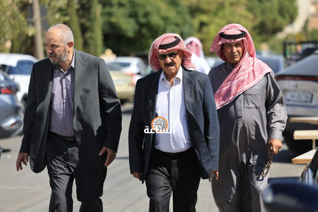 Madar Al-Saa Images 0.03712456522493912