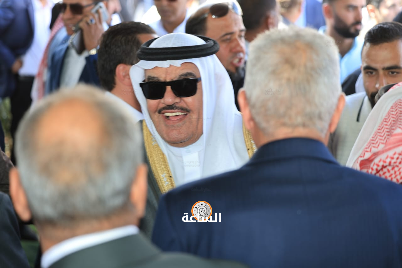 Madar Al-Saa Images 0.48917237380743184