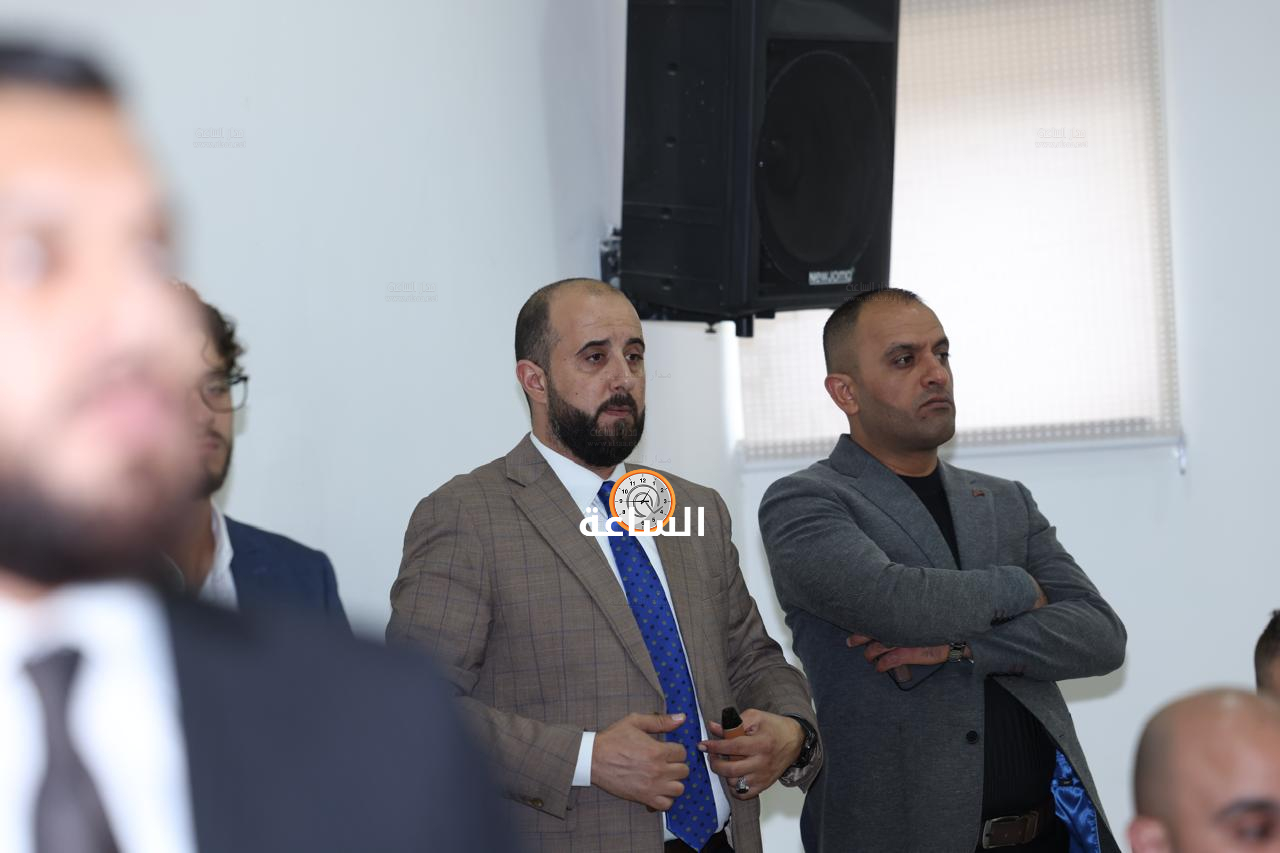 Madar Al-Saa Images 0.03705757792636544