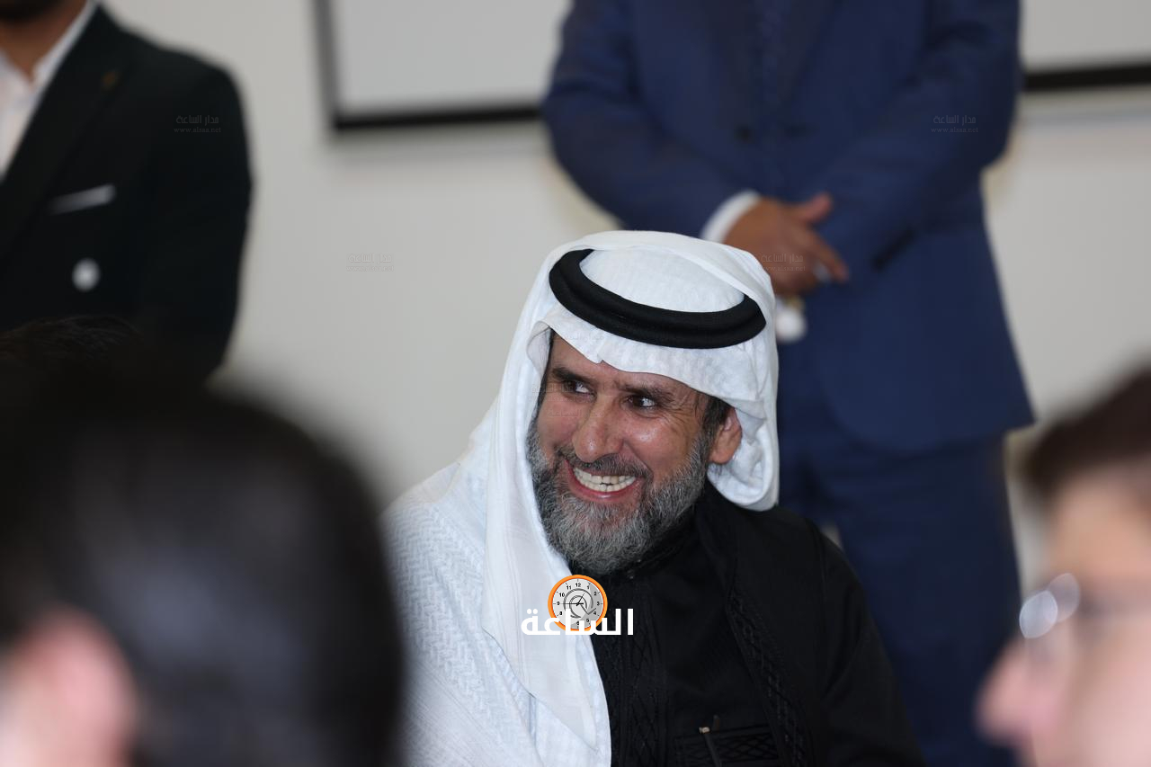 Madar Al-Saa Images 0.7063772717624893