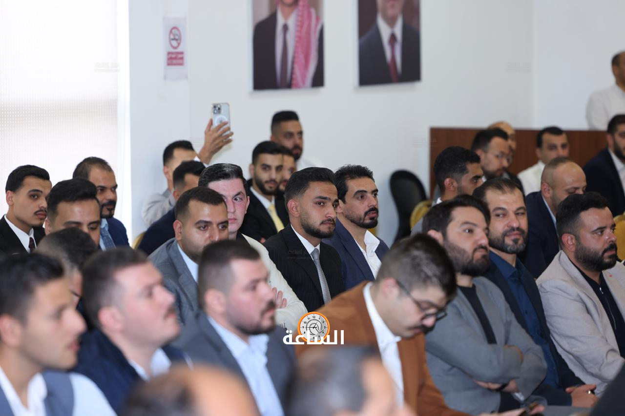 Madar Al-Saa Images 0.2502155682331242