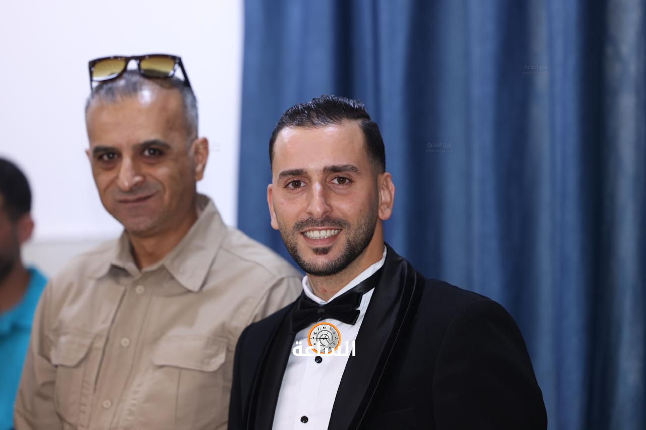 Madar Al-Saa Images 0.9010483380925073