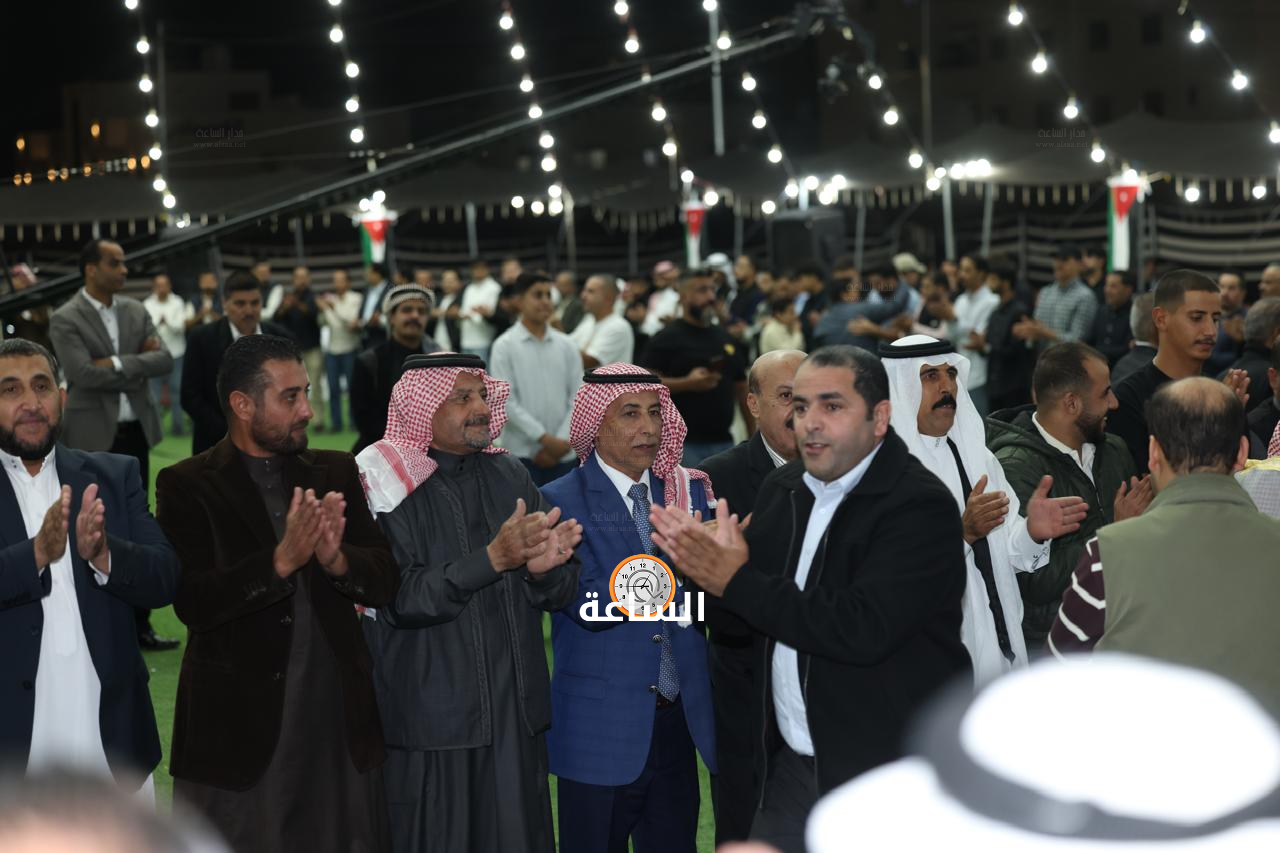 Madar Al-Saa Images 0.7496605174682845