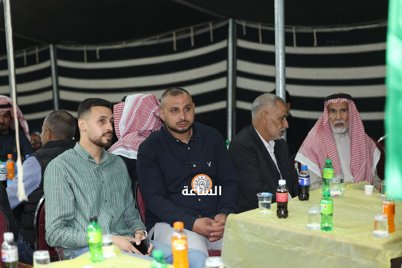 Madar Al-Saa Images 0.1048334108029757