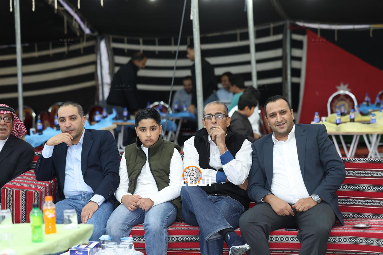 Madar Al-Saa Images 0.8803548599789345