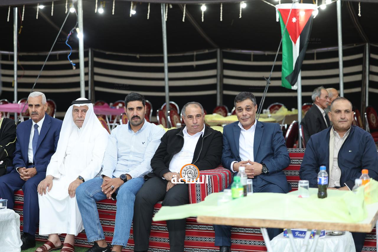 Madar Al-Saa Images 0.26793515846869187