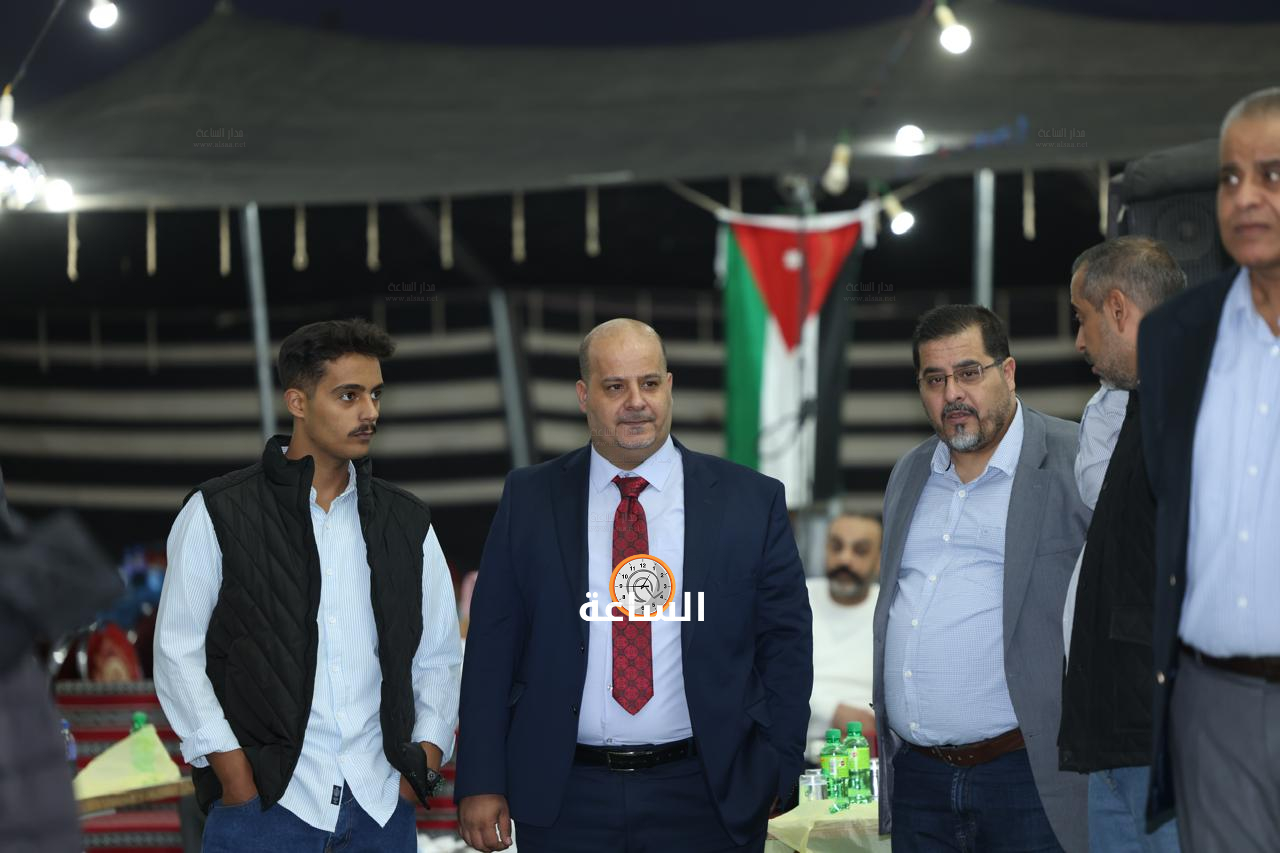 Madar Al-Saa Images 0.09875083407780882