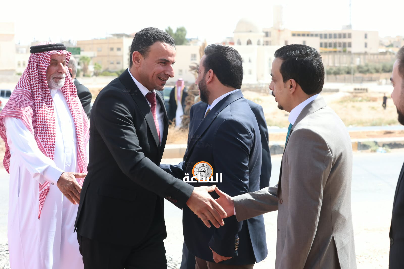 Madar Al-Saa Images 0.43088352474838687