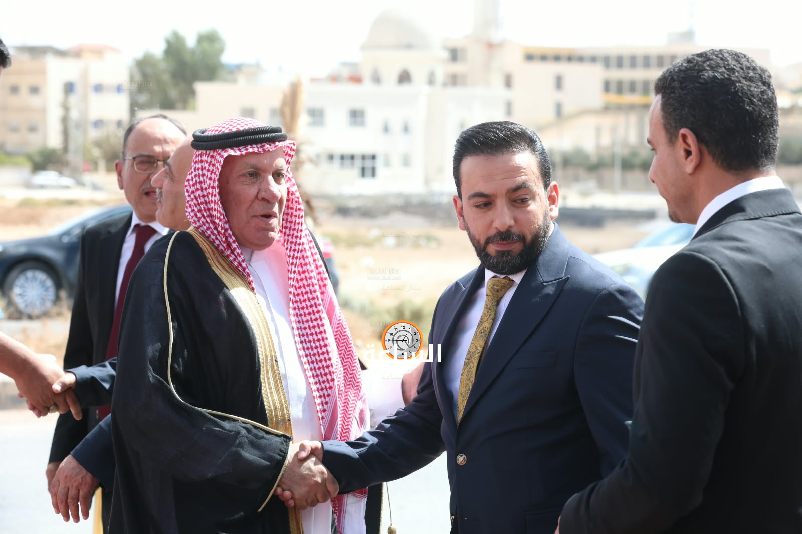 Madar Al-Saa Images 0.719041733172537