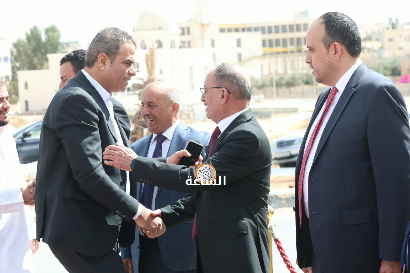 Madar Al-Saa Images 0.42443075211838954