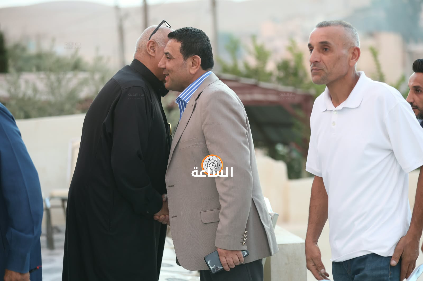 Madar Al-Saa Images 0.9671723742242375