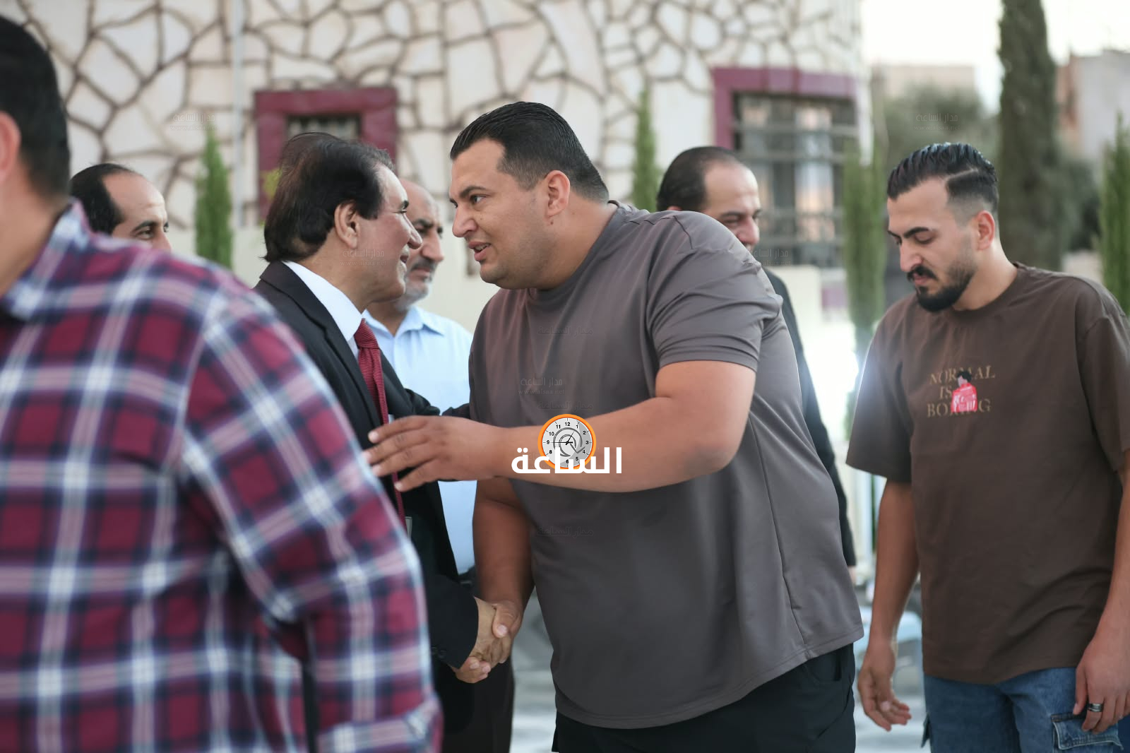 Madar Al-Saa Images 0.7822907188477564