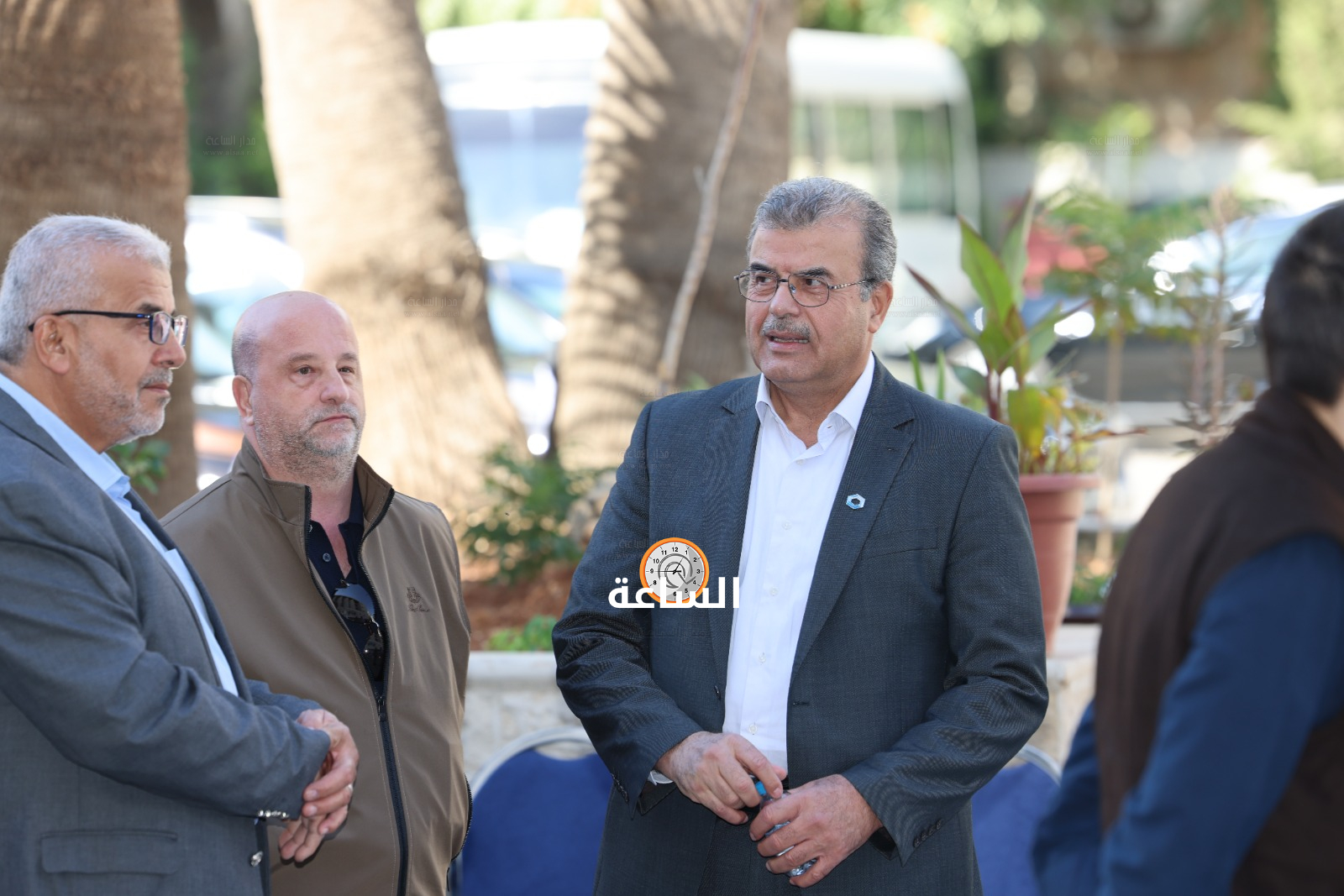 Madar Al-Saa Images 0.2882118713342422