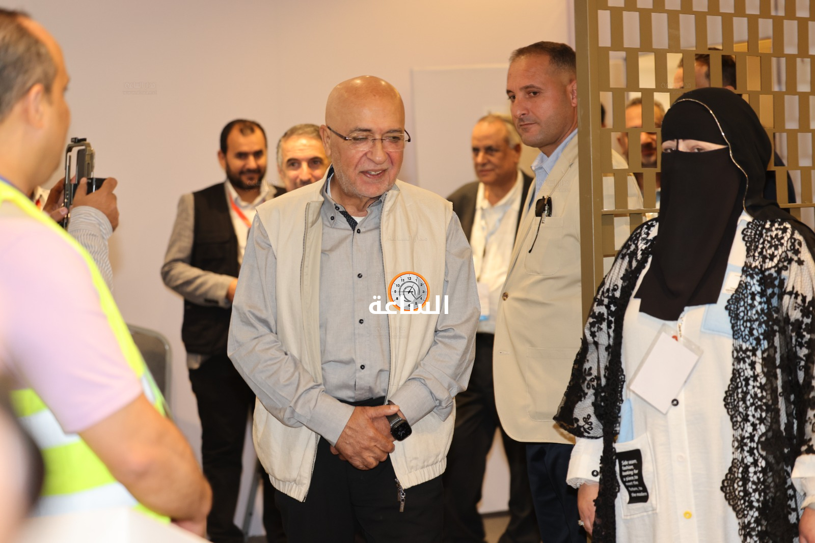 Madar Al-Saa Images 0.3732804319120675