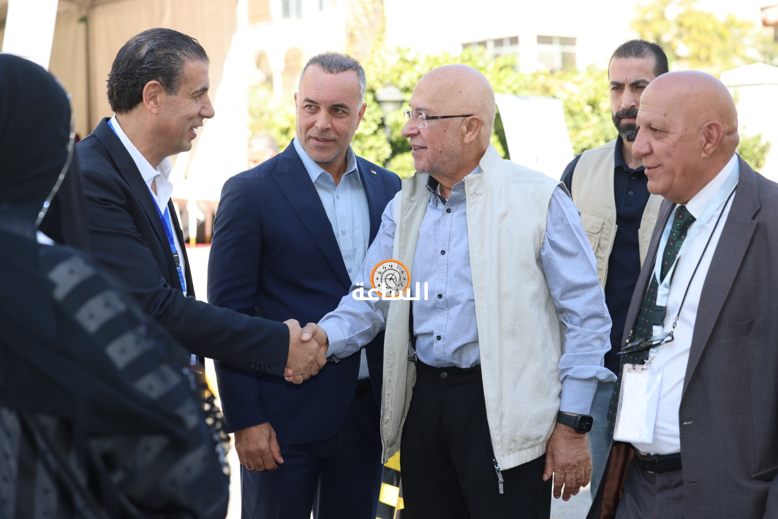 Madar Al-Saa Images 0.1627098359179887