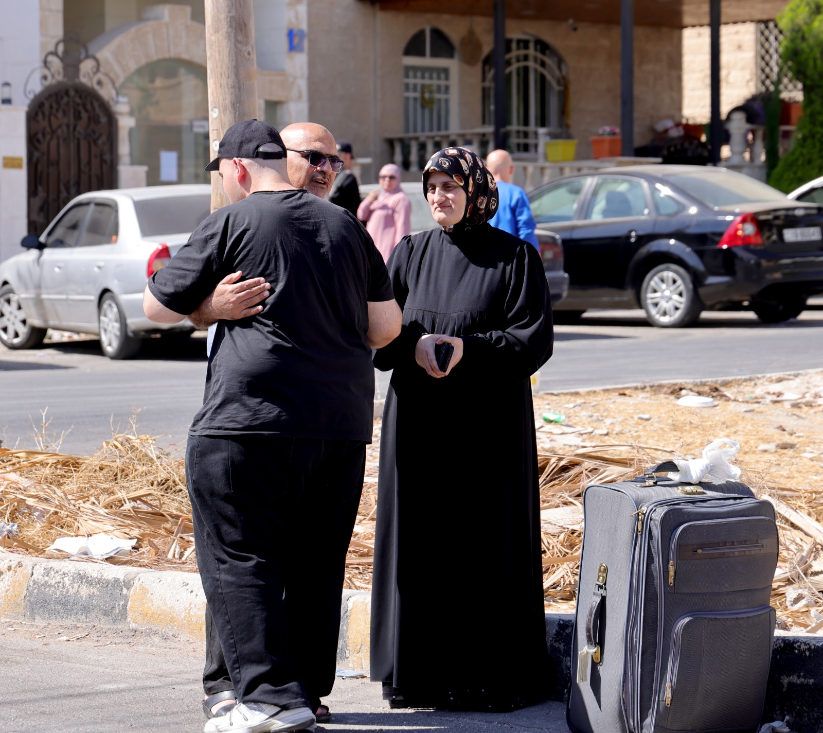 Madar Al-Saa Images 0.2220640456752201