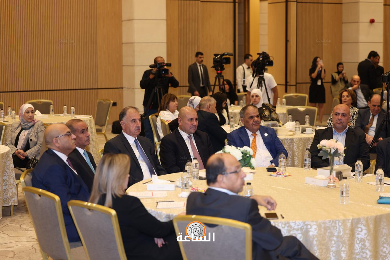 Madar Al-Saa Images 0.8190340908936407