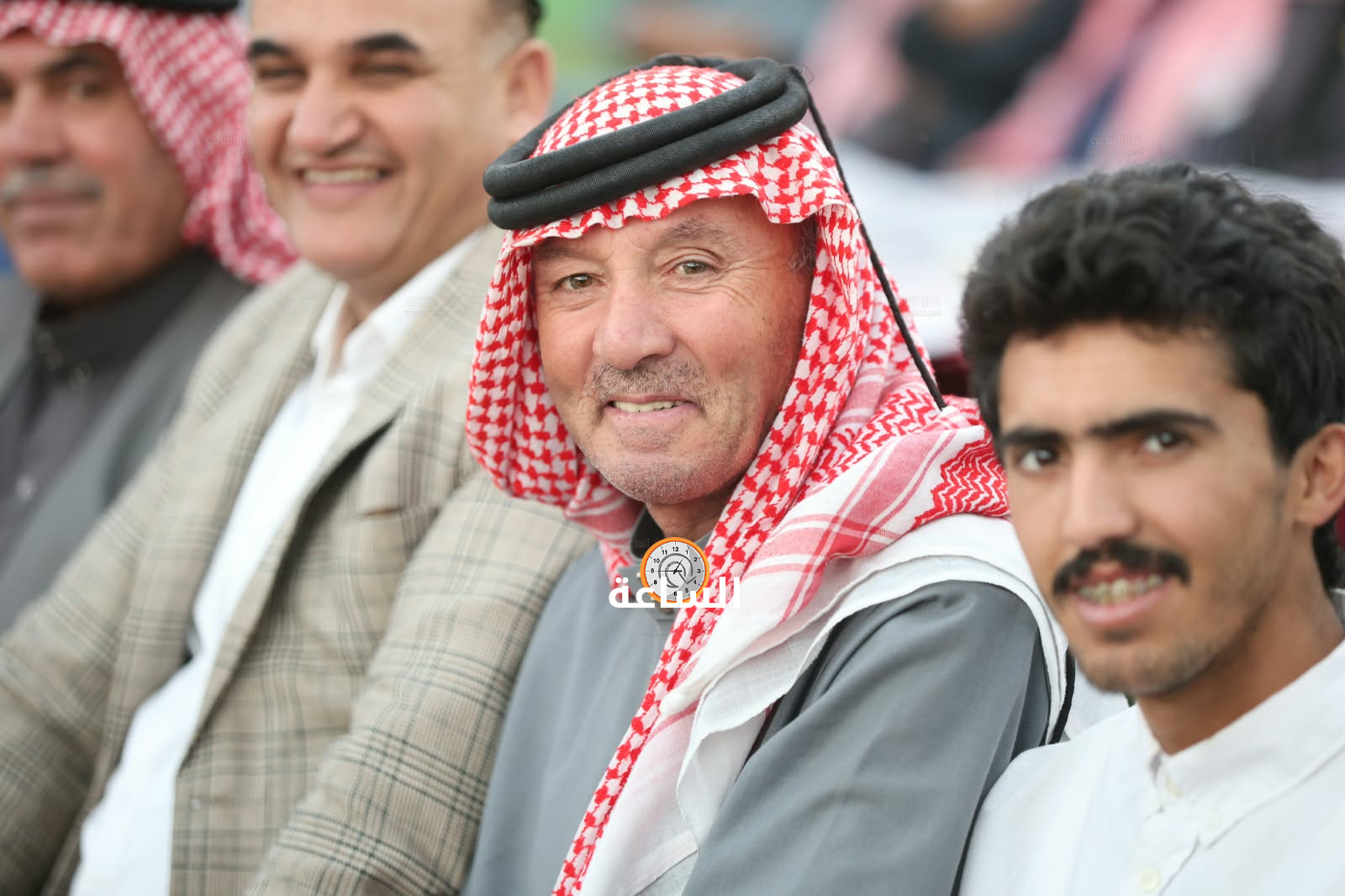 Madar Al-Saa Images 0.45187031228342167