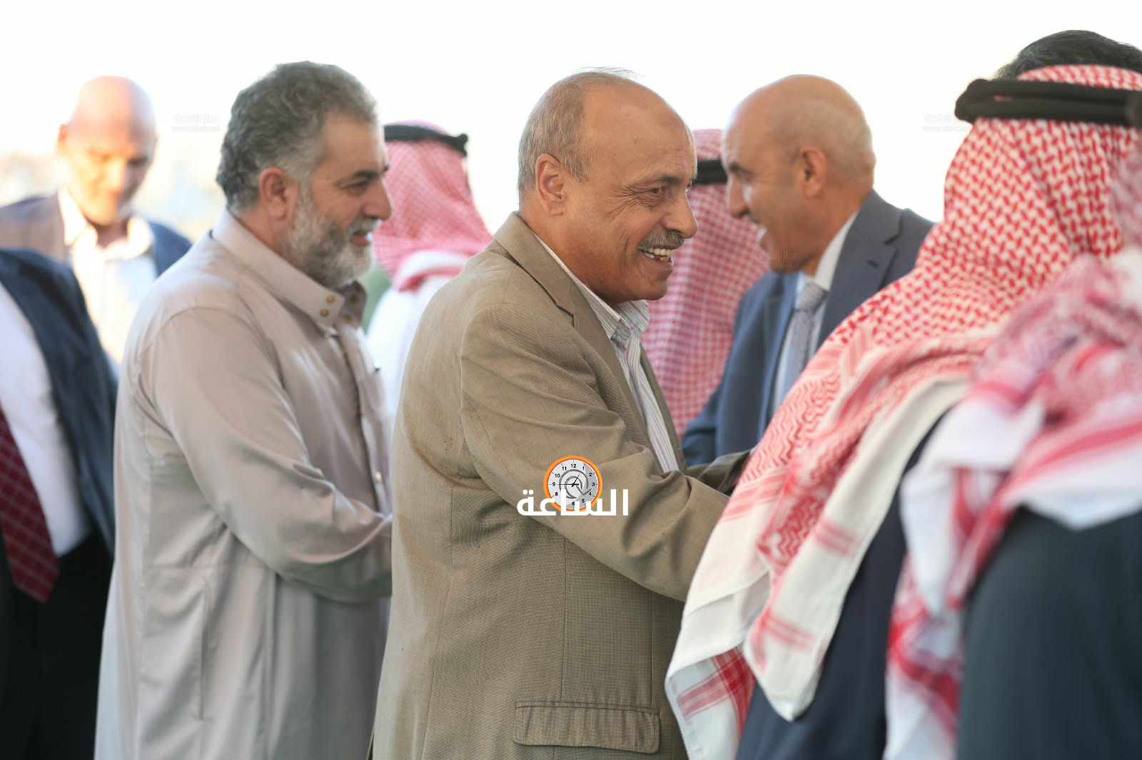 Madar Al-Saa Images 0.8254753436440938