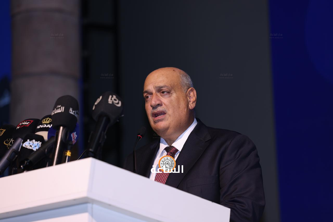 Madar Al-Saa Images 0.686458053766007