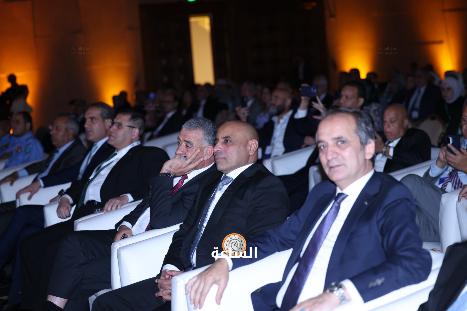 Madar Al-Saa Images 0.7055852478186212