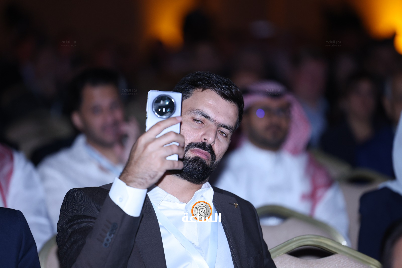 Madar Al-Saa Images 0.8970950883099206