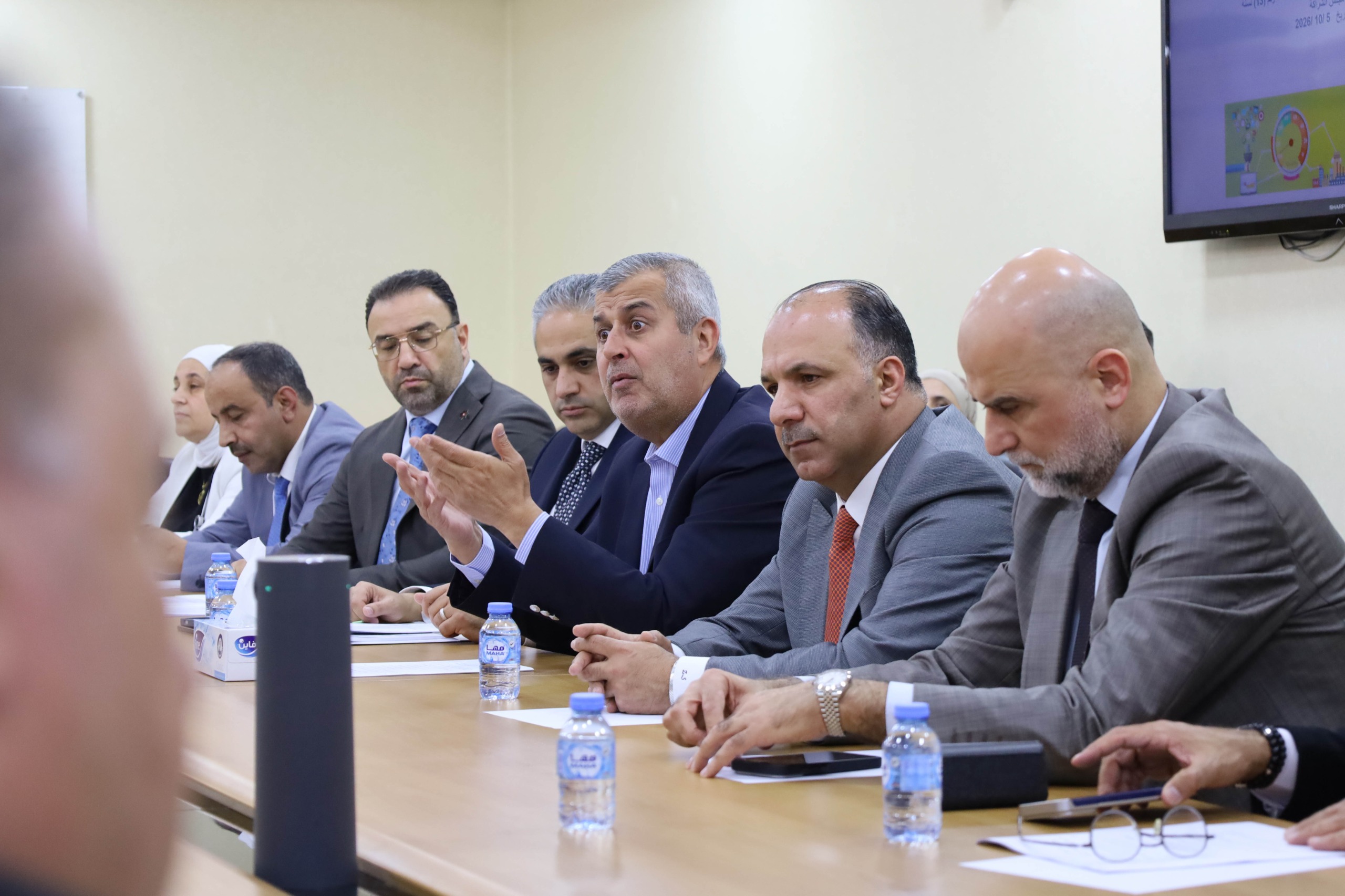 Madar Al-Saa Images 0.009507297280246019