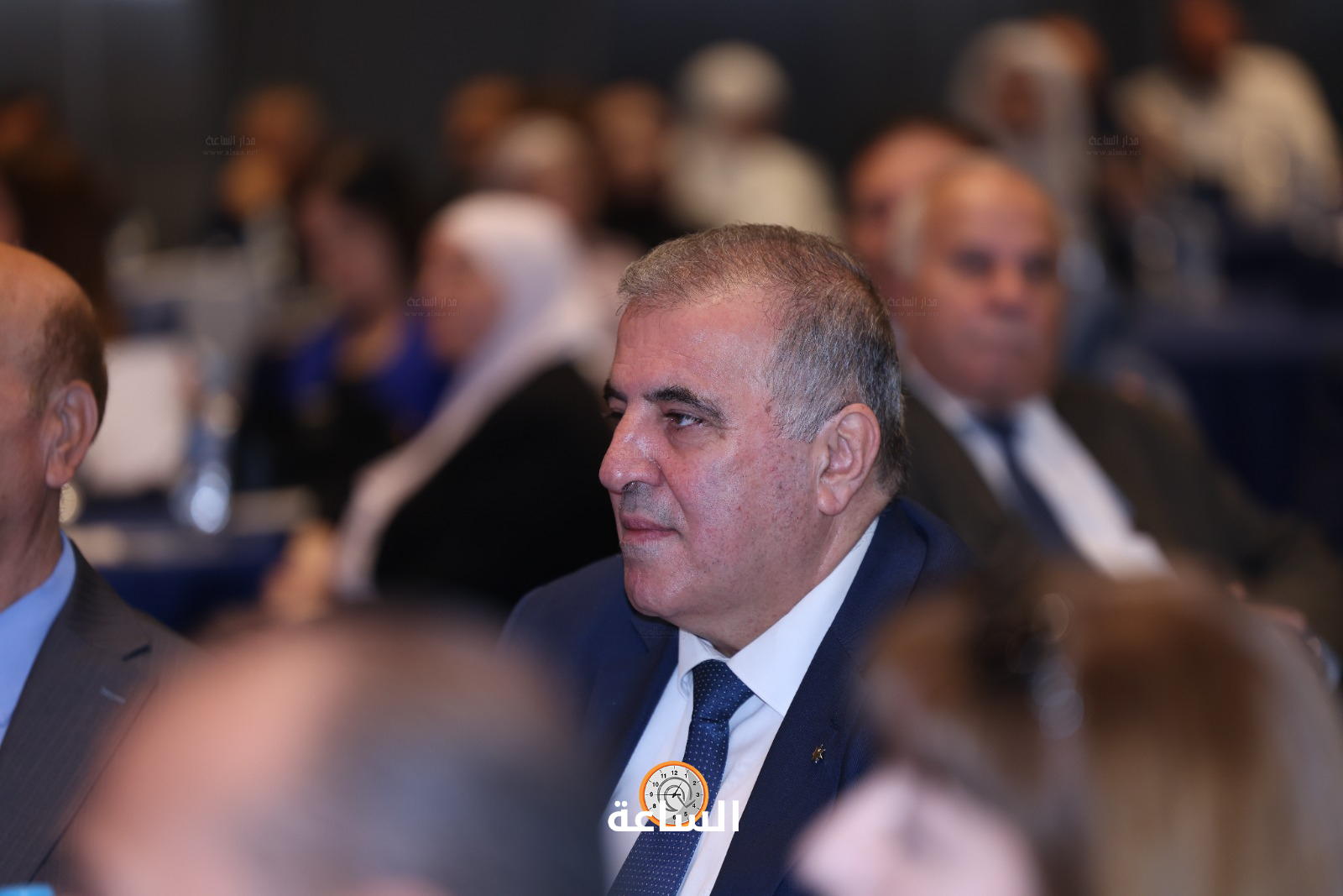 Madar Al-Saa Images 0.3341691572594223