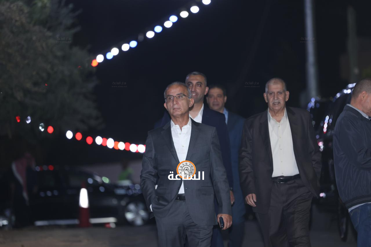 Madar Al-Saa Images 0.33544729067451207