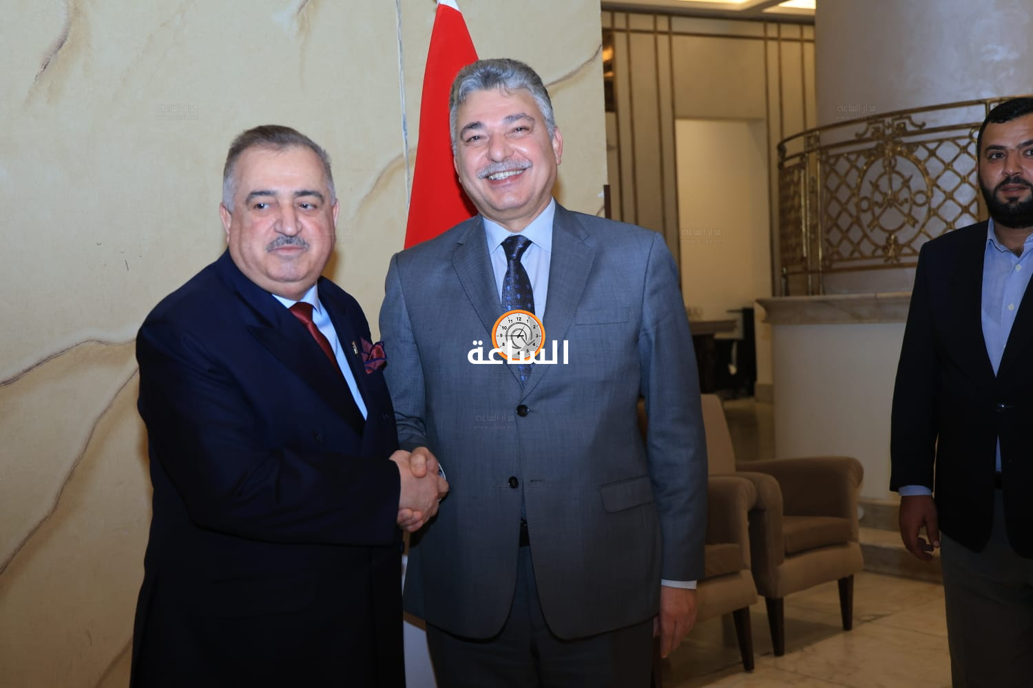 Madar Al-Saa Images 0.3857446189630266