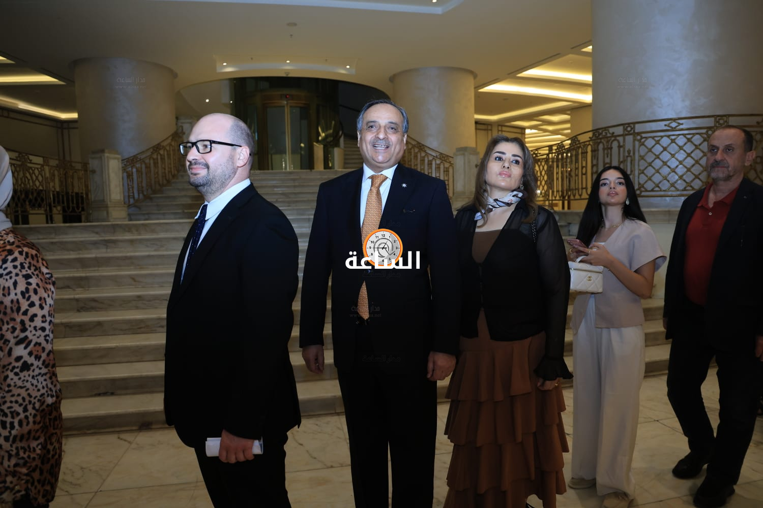 Madar Al-Saa Images 0.6413440361596174