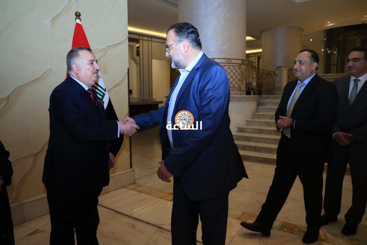 Madar Al-Saa Images 0.03073949392837738