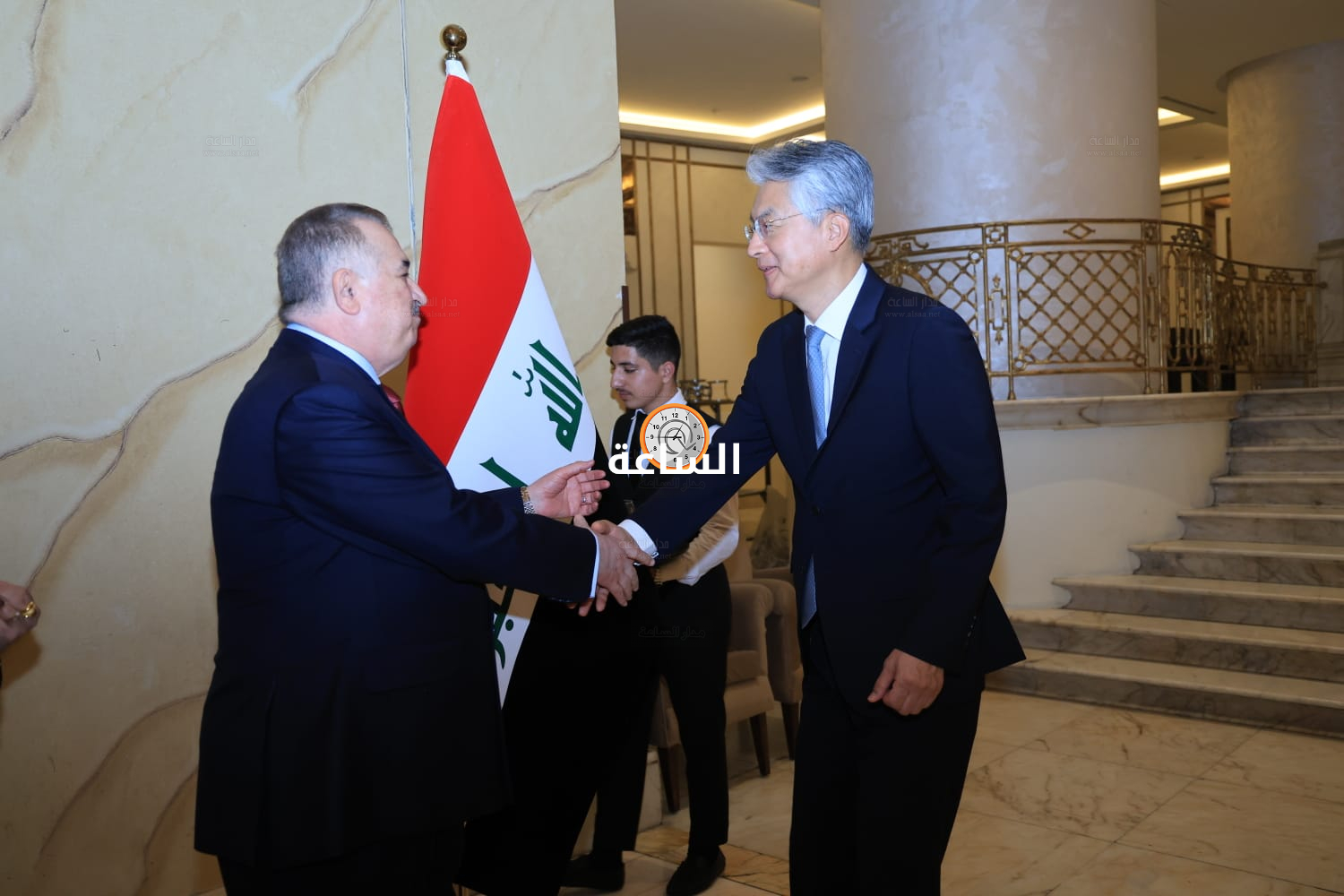 Madar Al-Saa Images 0.8862869772109313