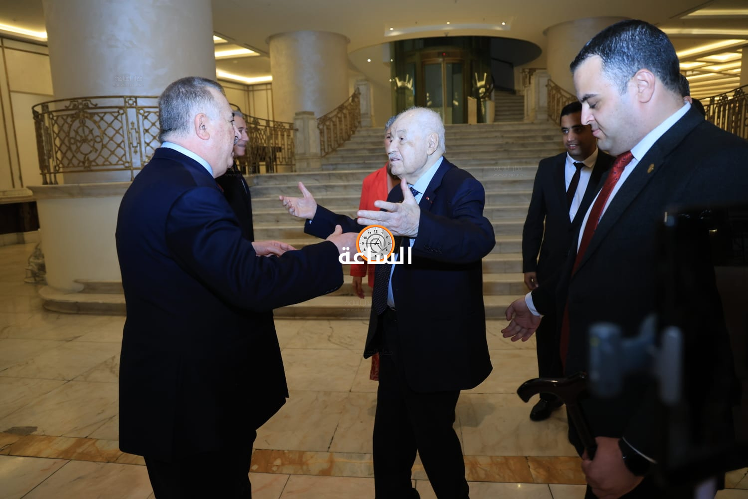 Madar Al-Saa Images 0.20135263241567447