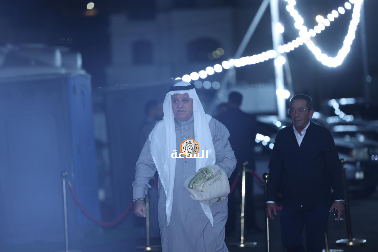 Madar Al-Saa Images 0.8692235653872782