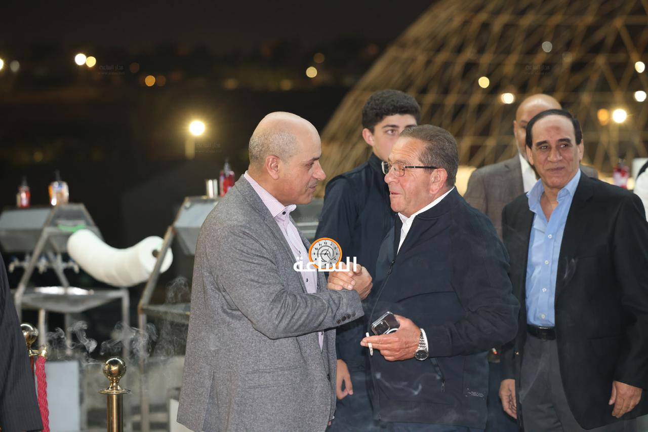 Madar Al-Saa Images 0.7939907376392873