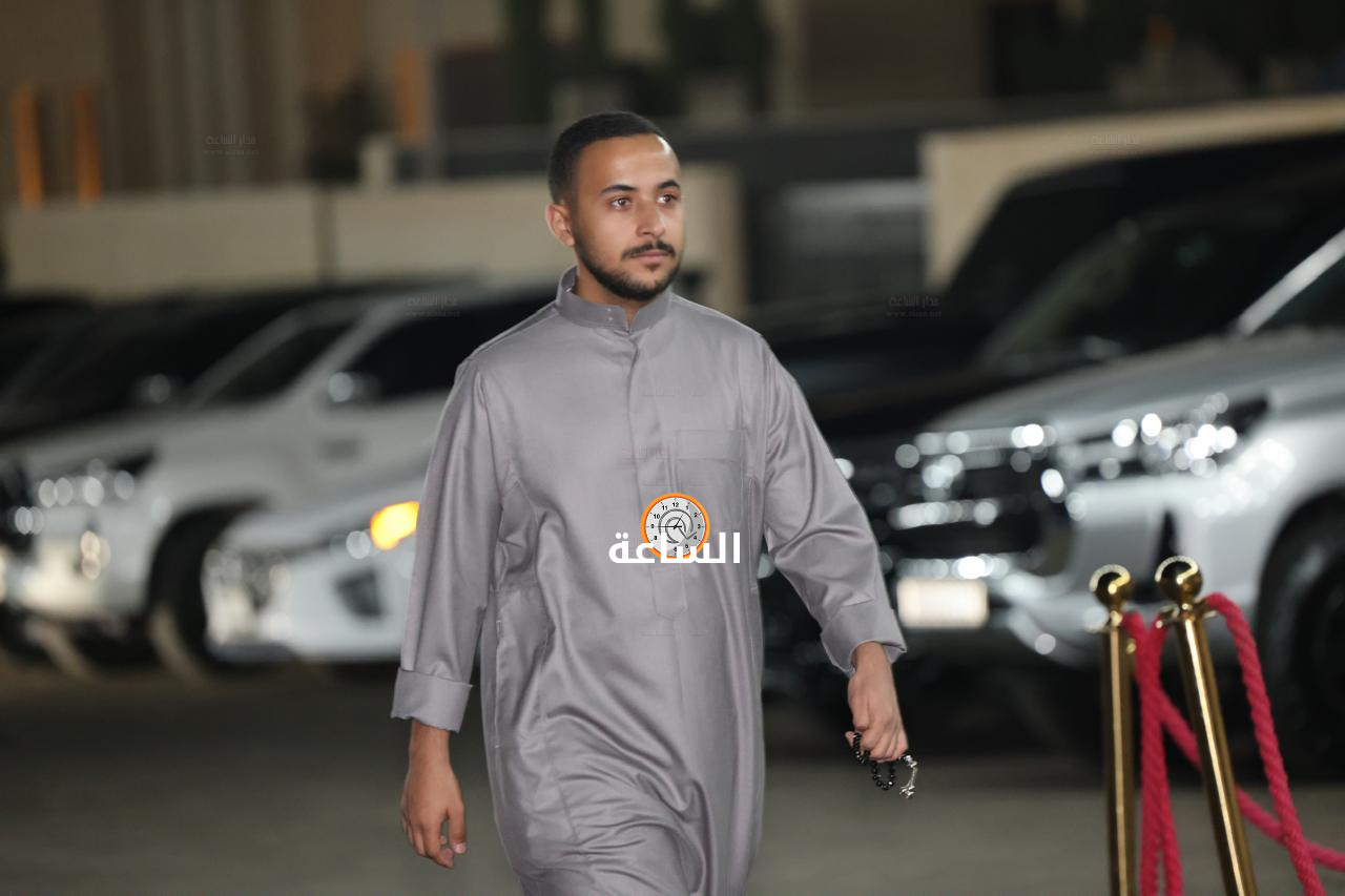 Madar Al-Saa Images 0.01650993296031167