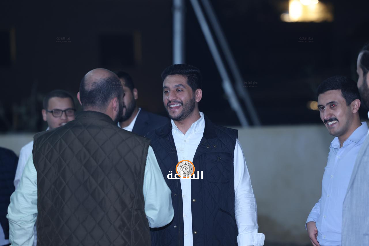 Madar Al-Saa Images 0.48868387372990696