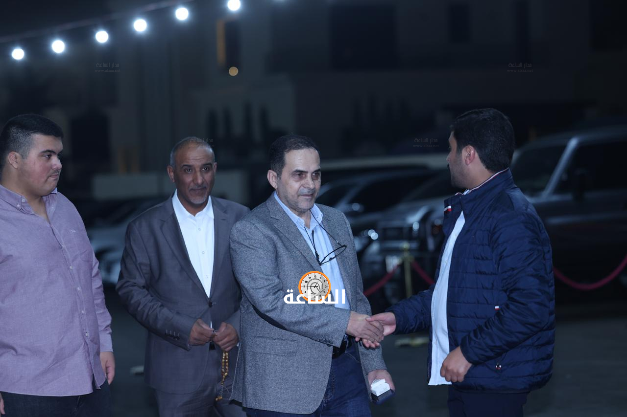 Madar Al-Saa Images 0.1549445609665241