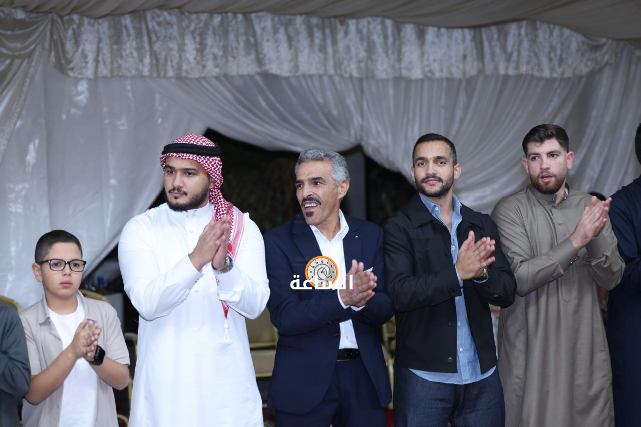 Madar Al-Saa Images 0.016890583589623476