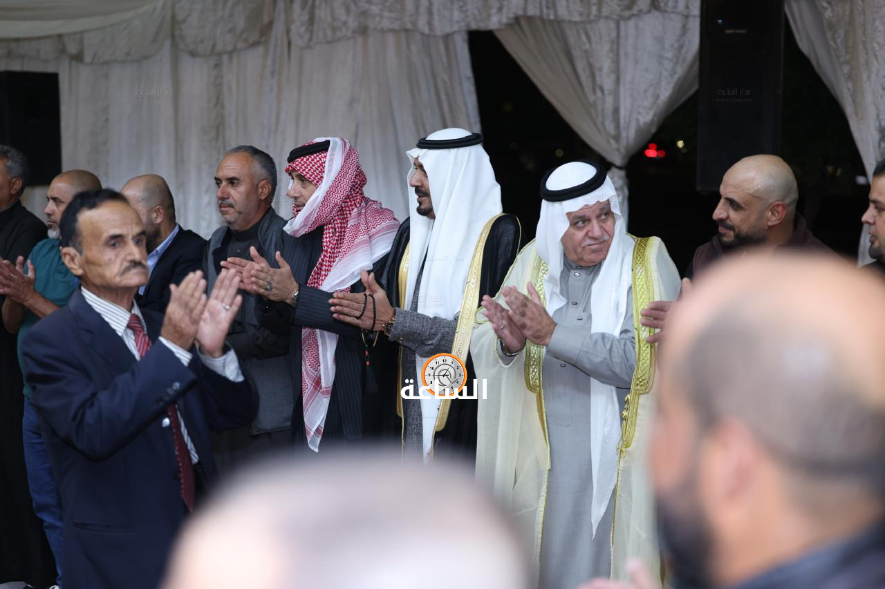 Madar Al-Saa Images 0.21160336628658127