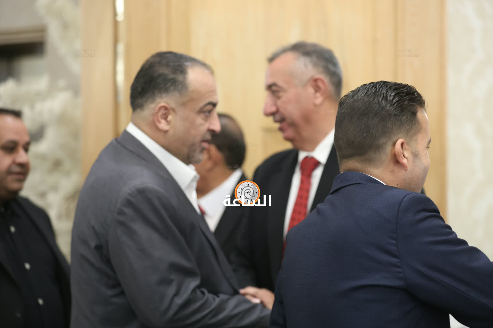 Madar Al-Saa Images 0.7959435139330896