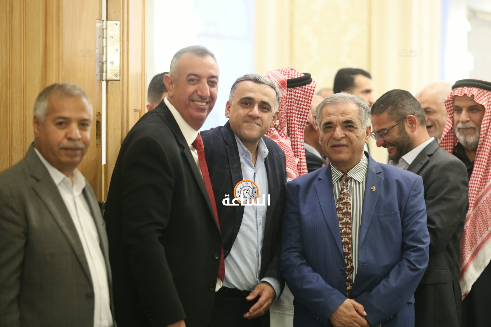 Madar Al-Saa Images 0.09309622164057296